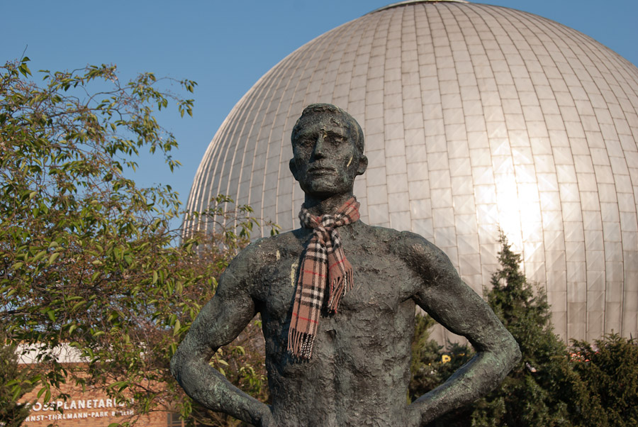 Berlin, Ernst-Thälmann-Park...