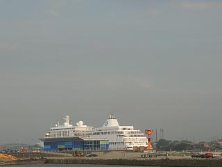 Silver Whisper 1